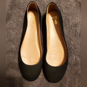 New w/ Box Mix No. 6 Danzey Flats